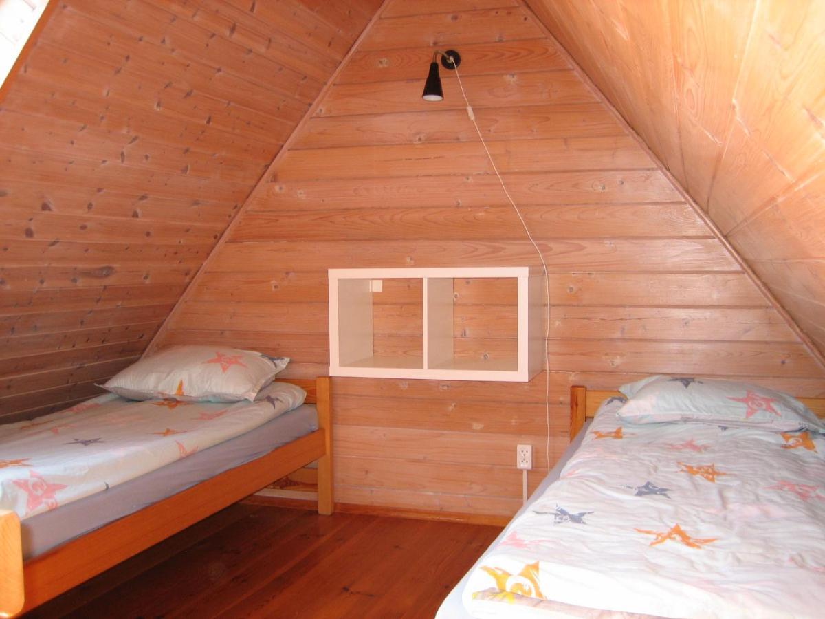 Na 102 Lodge